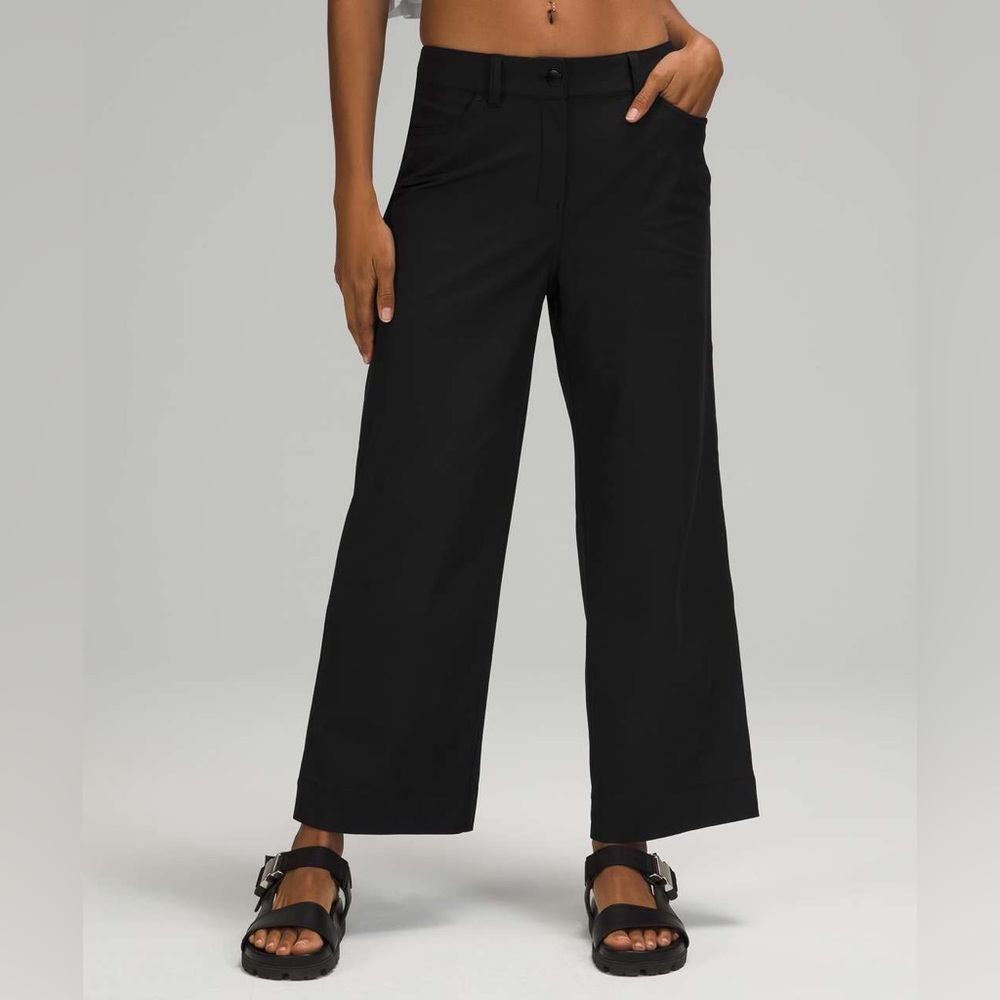 Lululemon City Sleek 5 Pocket Wide-Leg High Rise 7/8 Length Pant Black Women 31